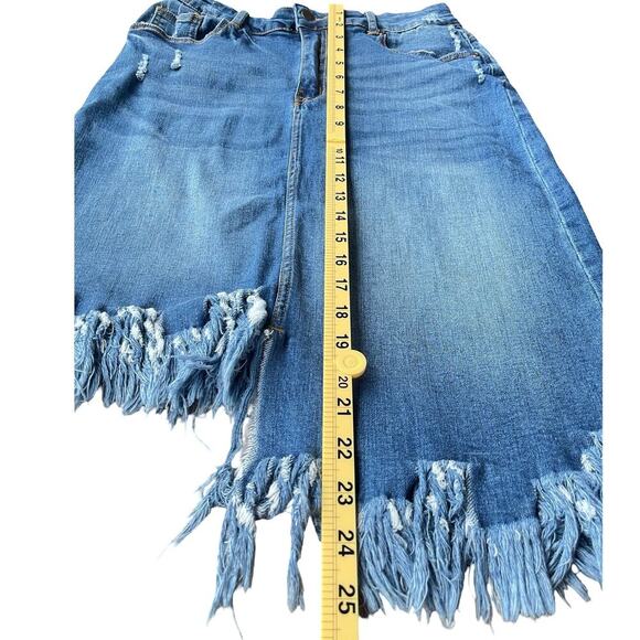 Hammer Jeans Asymmetrical Frayed Hem Midi Denim Skirt - Medium - Picture 8 of 13